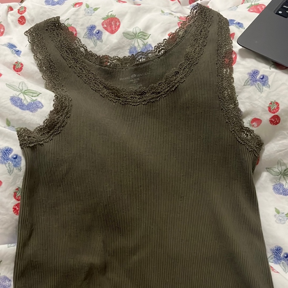 brandy lace tee